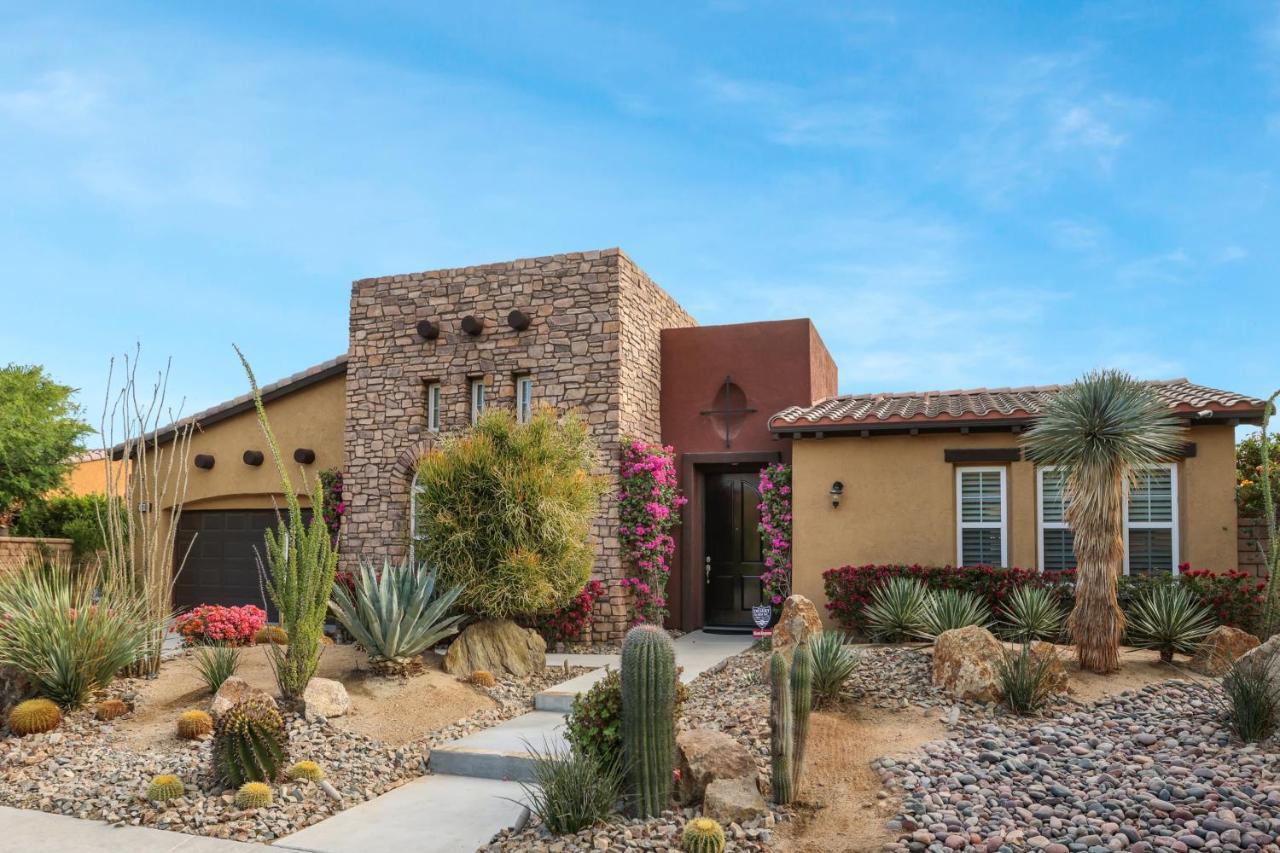Luxury On The Lake Rancho Mirage Exterior photo